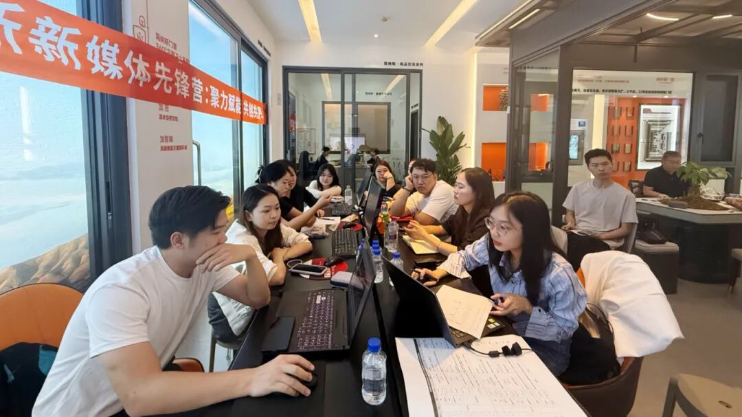 1761385846413850.jpg 微信图片_2025-10-25_174937_819.jpg